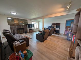 304 E Winnebago, Friesland, WI 53595