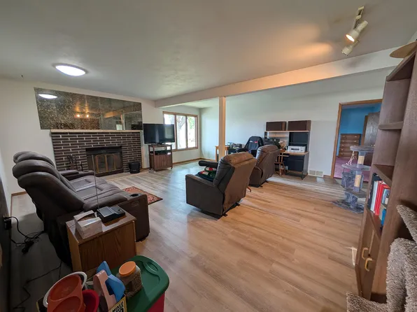 304 E Winnebago, Friesland, WI 53595