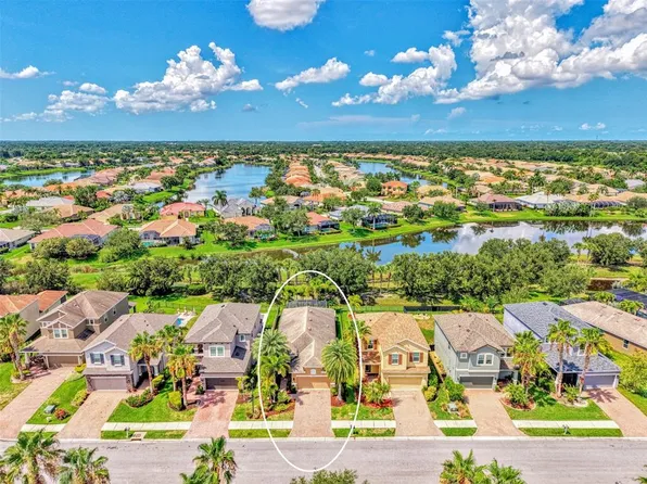 8467 NANDINA DRIVE, SARASOTA, FL 34240