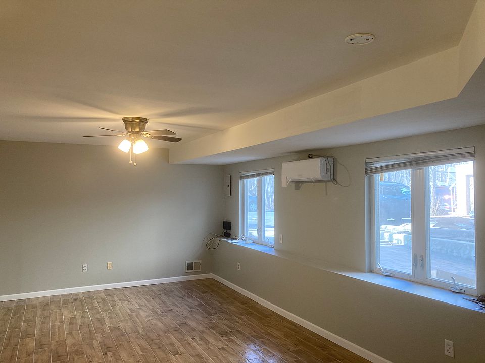 1st image of 42 Erika Loop Floor 1