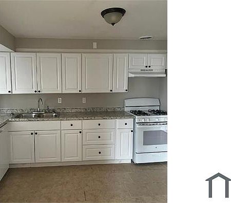 2nd image of 9709 Gloucester Dr