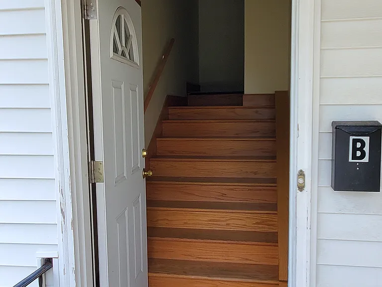 207 Institute St #B — Photo 2