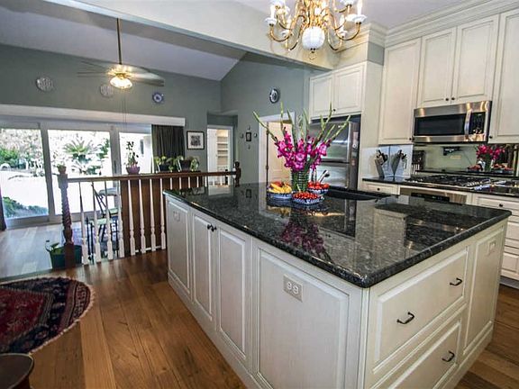 2nd image of 4361 Devereux Cir