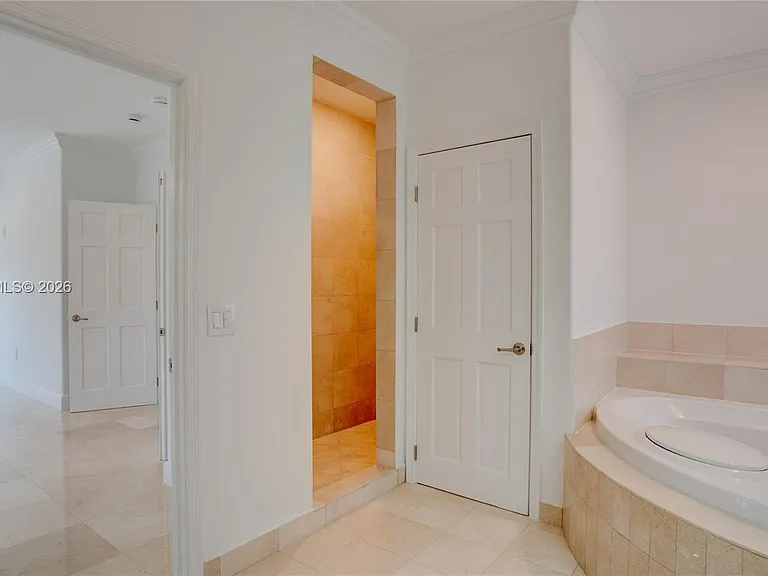 500 SW 51st Ct — Photo 41