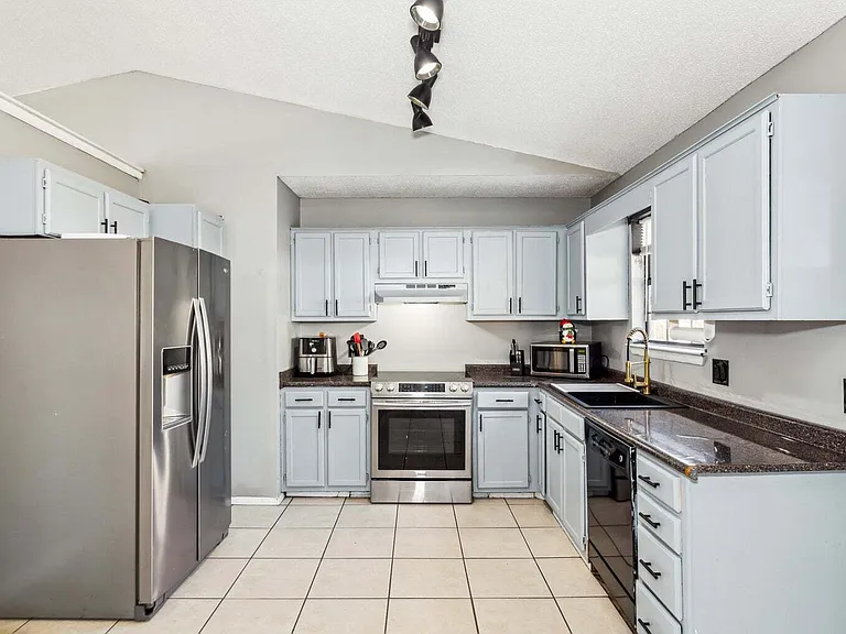 241 Terrance Ln — Photo 14