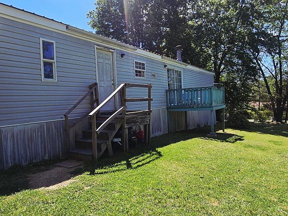 4th image of 296 Massey Ln