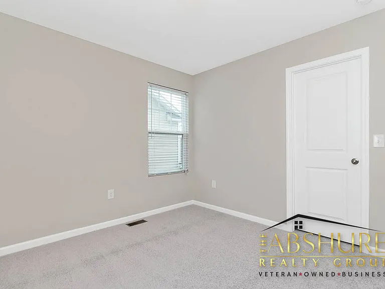 436 Stapleford Ln — Photo 24