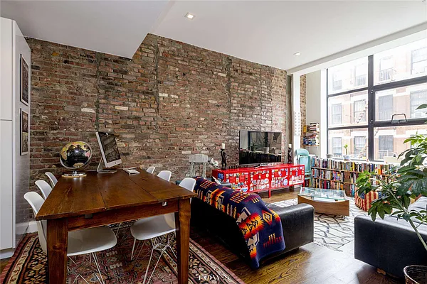 Rented by Town Residential | media 20