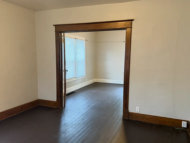 1015 N Olney St — Photo 11