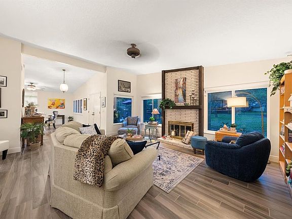 5th image of 13300 Indian Rocks Rd APT 201