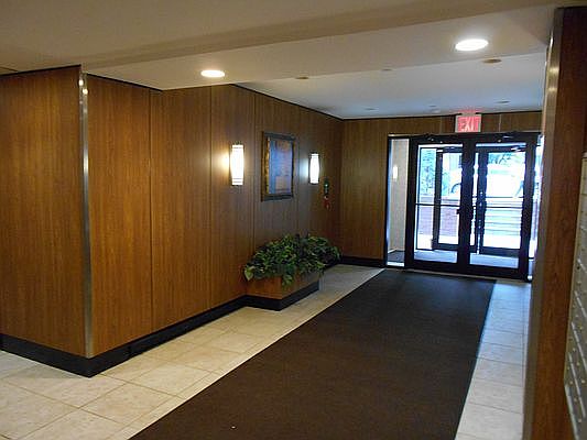 5th image of 14148 84th Dr #3A