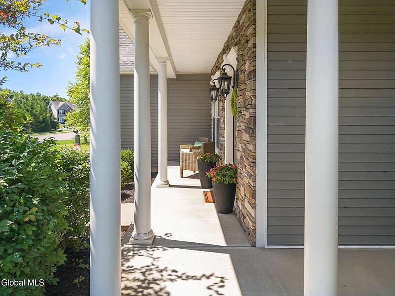 4th image of 301 Millingstone Way