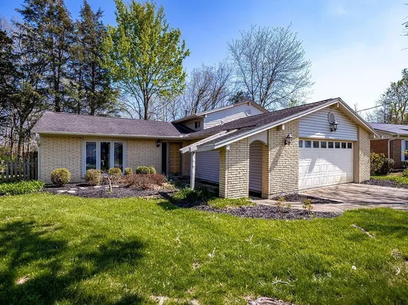 111 Acorn Cir, Oxford, OH 45056