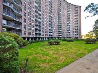 9060 Union Tpke APT 4E, Ridgewood, NY 11385