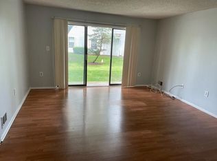 14 Mendrey Ct, Lawrence Township, NJ 08648