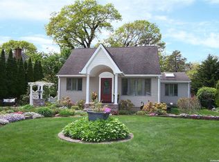 1110 Terry Rd, Ronkonkoma, NY 11779