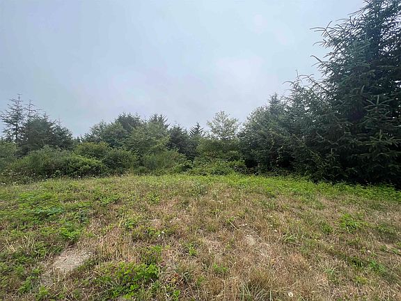 2nd image of LOT 1 Ocean Heights Way