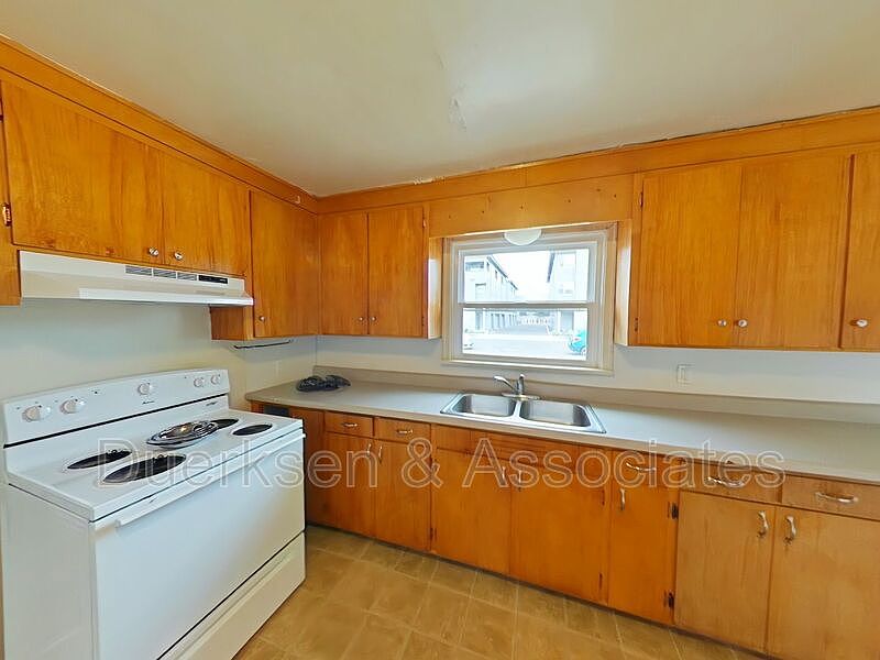 1925 NW Grant Ave, Corvallis, OR 97330 | Zillow