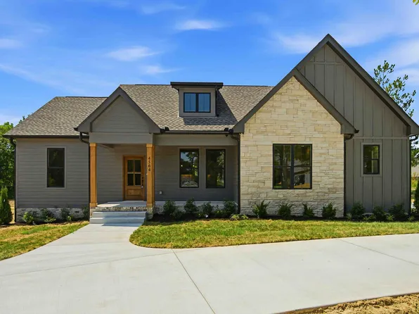 4564 Washington Rd, Greenbrier, TN 37073