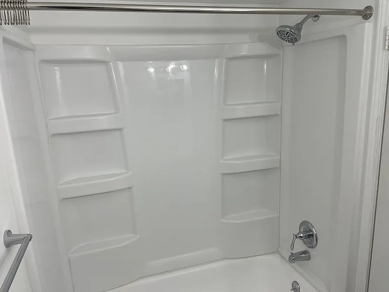 720 Armstrong Rd — Photo 9