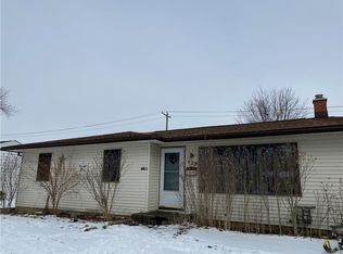 429 Brookwood Dr, Hamburg, NY 14075