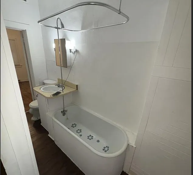 3903 University Ave #1 — Photo 6