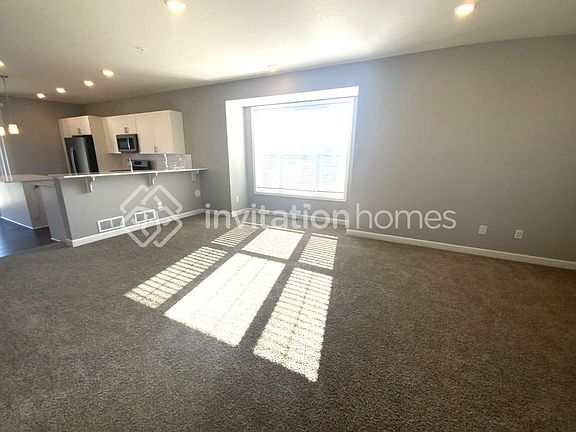 4th image of 7502 38th St N