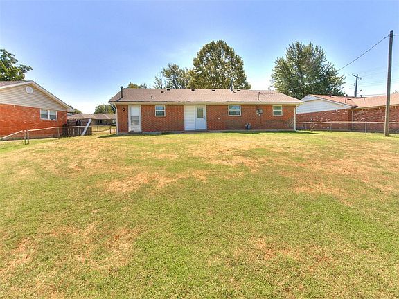 4th image of 124 N Ranchwood Blvd
