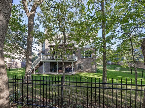 5th image of 2765 Old Vines Dr
