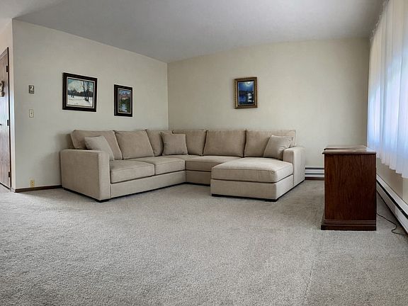 4th image of 519 Schofield Street