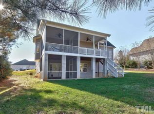 607 Hocutt Farm Dr, Clayton, NC 27527