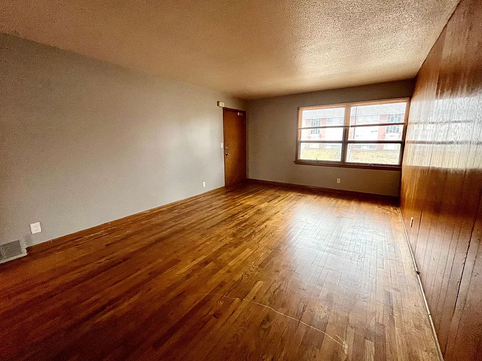 1st image of 1101 N 48th Ave #111118