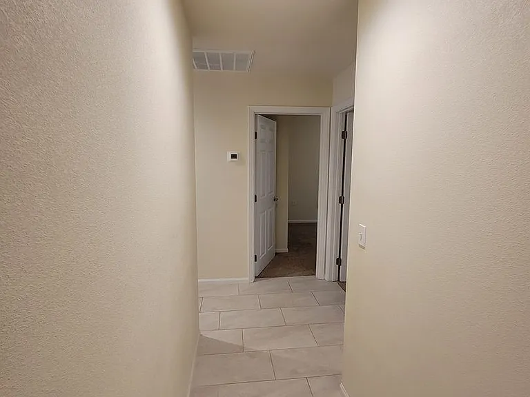 2728 Brighton St — Photo 16