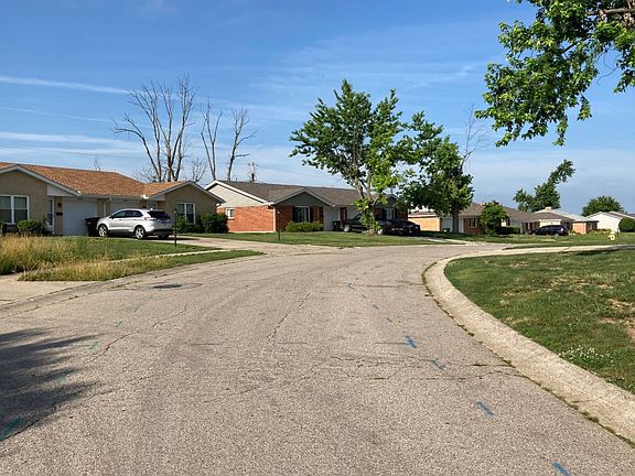 4th image of 5472-5474 Bromwick Dr