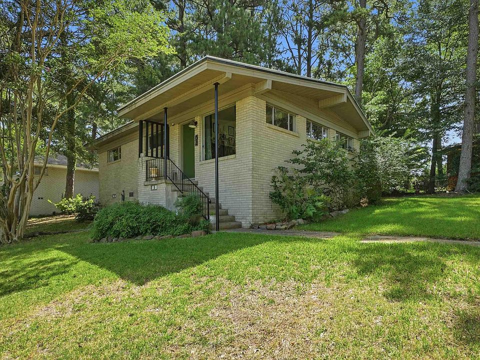 1st image of 62 Glenmere Dr