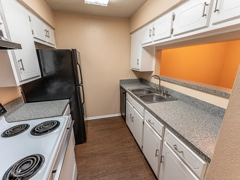 7001 Sanger Ave #205 — Photo 7