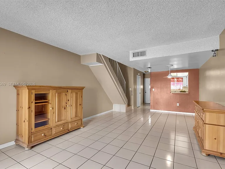 1757 W 57th St #211 — Photo 7
