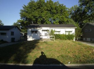 10413 Earl Dr, Saint Louis, MO 63136