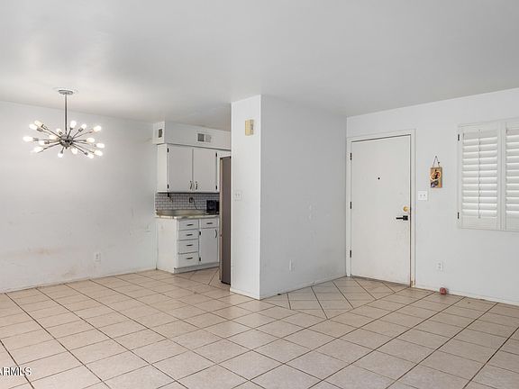 2nd image of 2609 E SILK OAK Drive