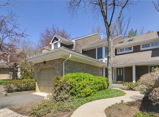 22 Briarwood Ct, Princeton, NJ