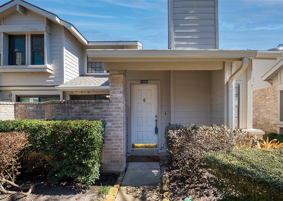 1st image of 13425 Garden Grove St #749