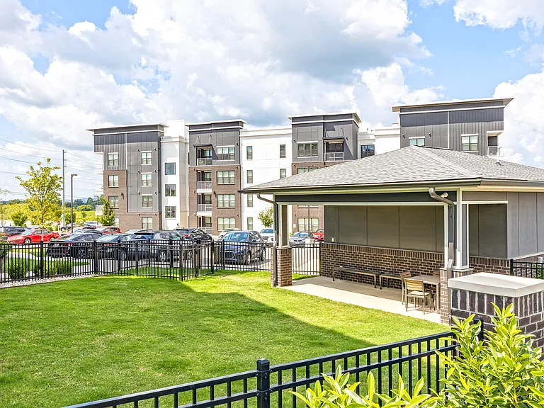 Vintage Century Farms Apartments — Photo 25