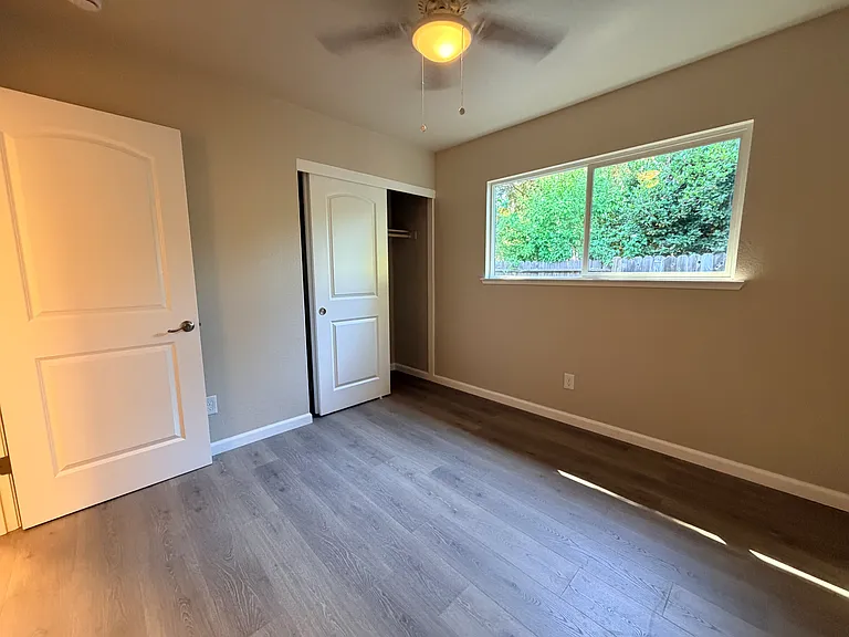 2nd bedroom.