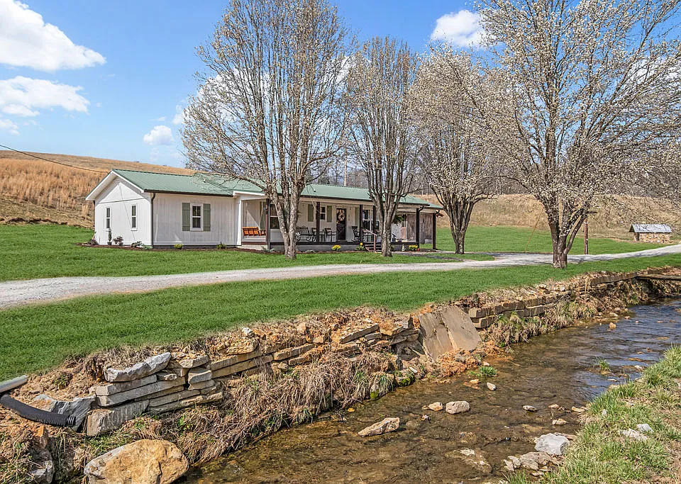 1213 Cathey Hollow Rd
