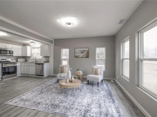 12408 SW Hume St, Hume, MO 64752