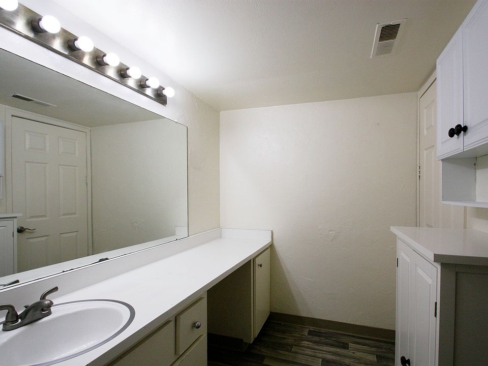 bathroom1A