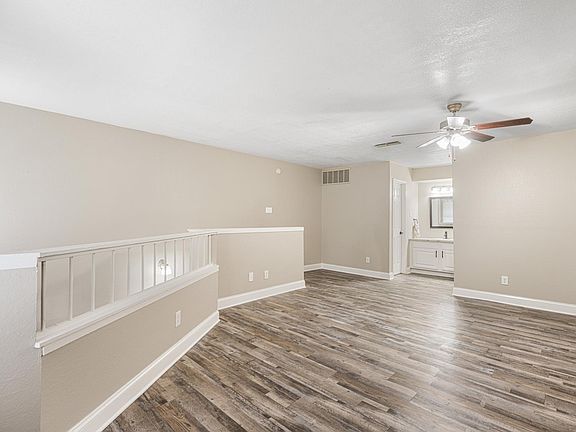 5th image of 148 Valley View Dr #1