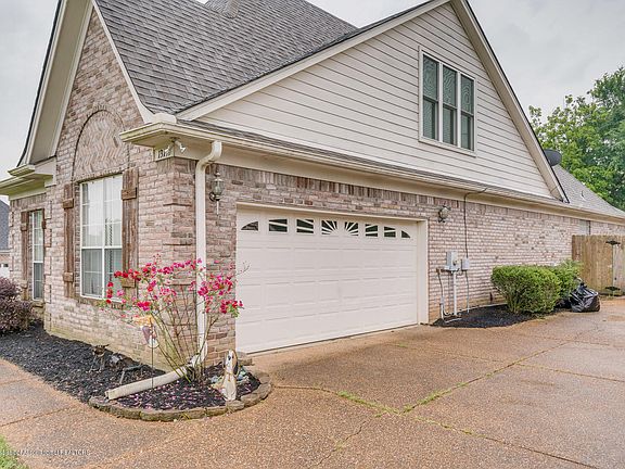 4th image of 13793 Whispering Pines Dr