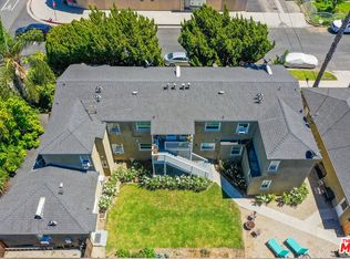 5551 Mammoth Ave, Van Nuys, CA 91401
