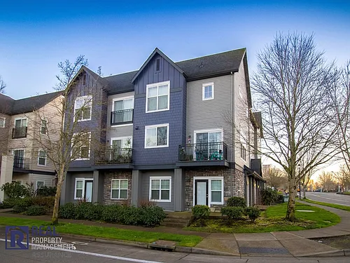 10651 NE Red Wing Way #101 Photo 1